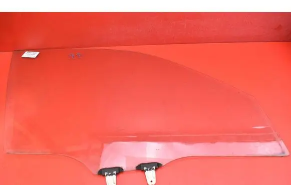 Suzuki Grand Vitara II Front door window glass four-door