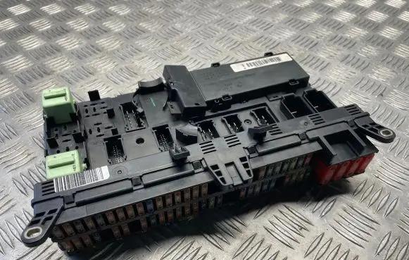 BMW X5 E53 Fuse box set 8380407