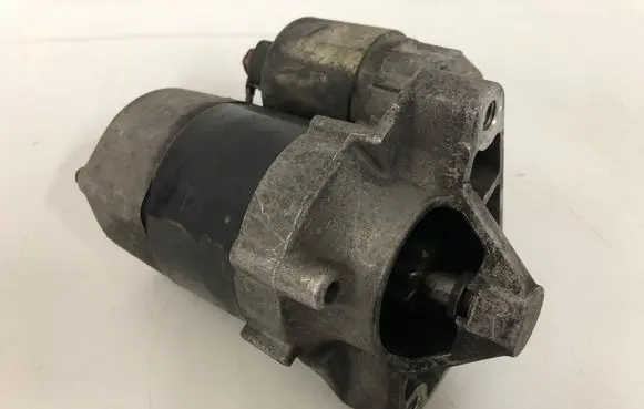 Renault Megane I Starter motor 8200369521
