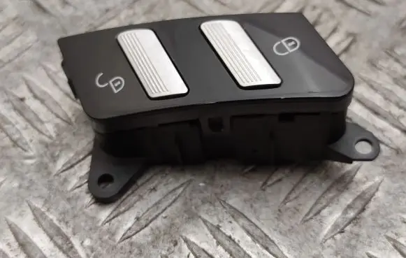 Mercedes-Benz S W221 Central locking switch button A2218213151