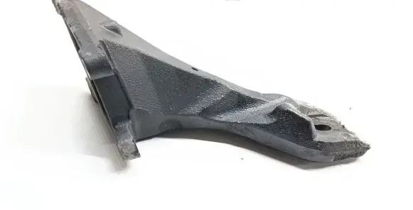BMW X5 E53 Engine mounting bracket