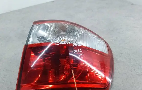 Toyota Avensis Verso Rear/tail lights 