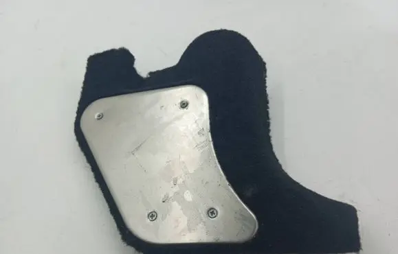 Foot area side trim