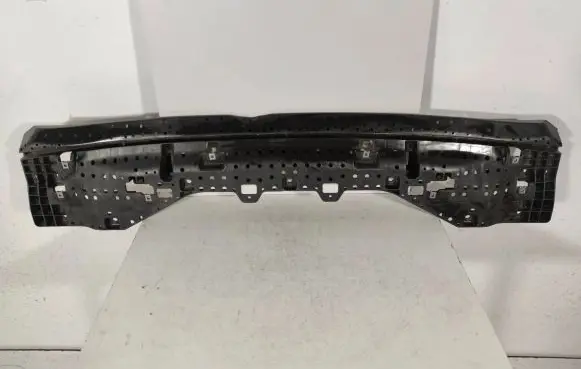 Suzuki Swift III Front bumper skid plate/under tray 7246152R0