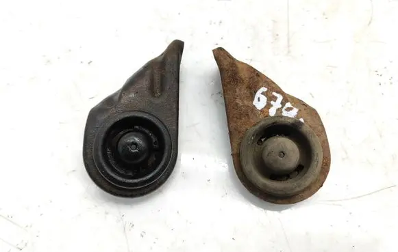 Radiator mount bracket
