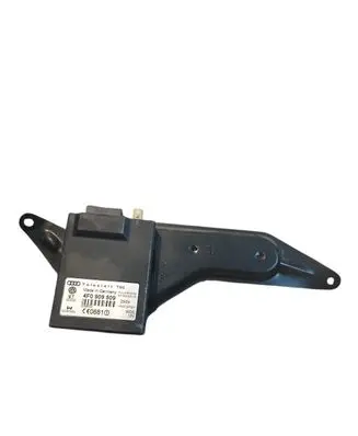 Volkswagen Touran I Auxiliary heating control unit/module 4F0909509 E1023332