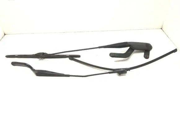 Ford Focus C-MAX Front wiper blade arm