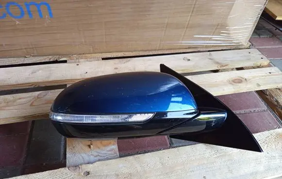 Front door electric wing mirror