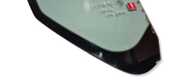 Volkswagen Jetta V Rear vent window glass 43R004528 E000214 500214