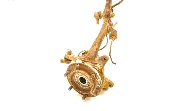 Toyota Hilux (AN10, AN20, AN30) Front wheel hub