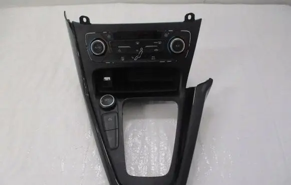 Ford Focus Climate control unit F1EBA044H83CJW