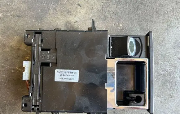 BMW 5 E60 E61 Car ashtray 6976376 22167210 6976375