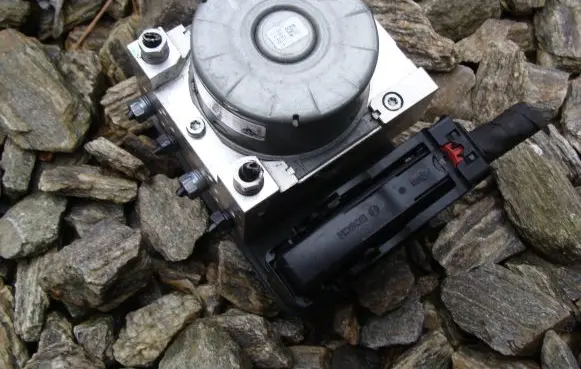 Jeep Compass ABS Pump P68402396AC 25022011204
