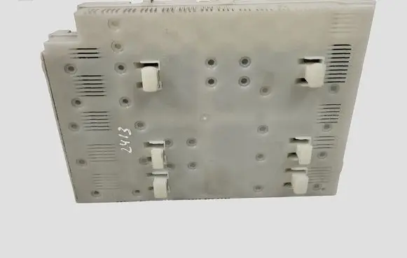 Volvo V70 Fuse module 31384933AB