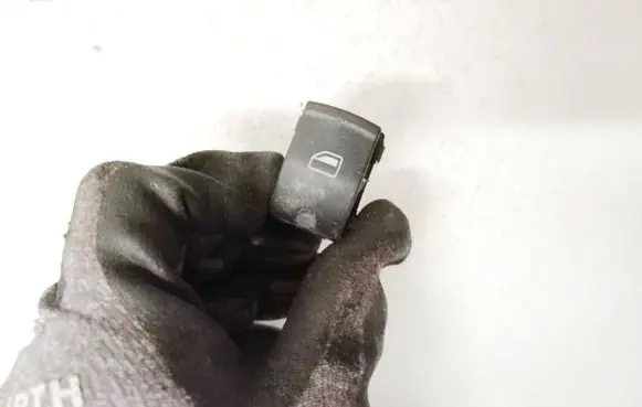 Audi A3 S3 8P Electric window control switch 4F0959855 0485-08s