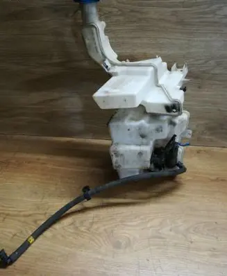 Volkswagen PASSAT B6 Windshield washer fluid reservoir/tank 3C0955453J 3C0955453Q