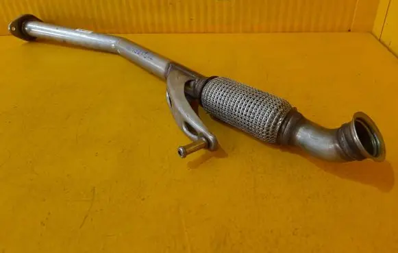 Volkswagen Touareg III EGR valve line/pipe/hose 4M0253343