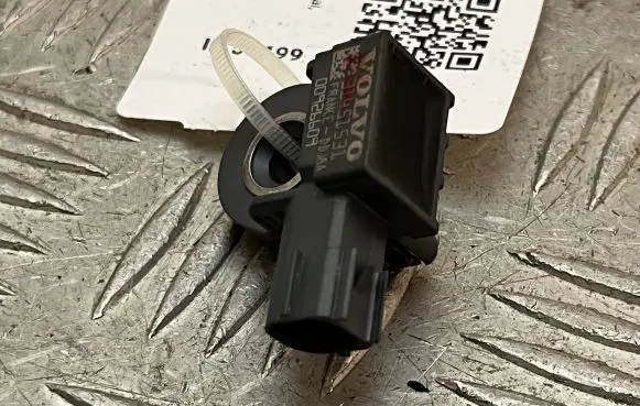 Volvo XC90 Airbag deployment crash/impact sensor 31451531