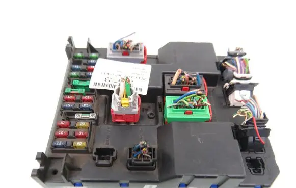 Peugeot 307 Central body control module 9651196780A