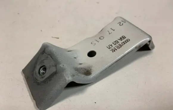 Audi Q5 SQ5 Fender mounting bracket 80A821471