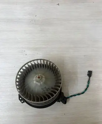 Chrysler Pacifica Heater fan/blower AY1661000347 7011325010A