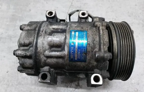 Ford Focus Air conditioning (A/C) compressor (pump) 3M5H-19D629-HD