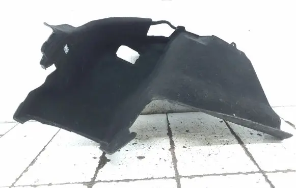Trunk/boot side trim panel