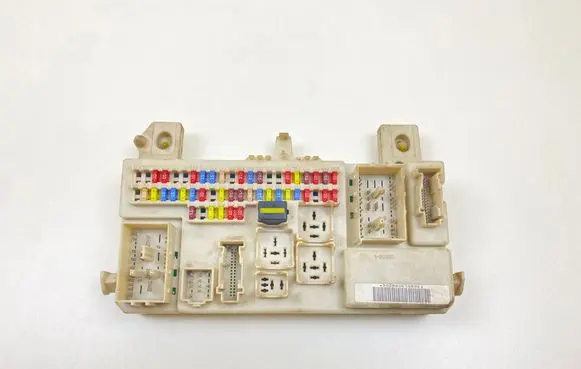 Ford Focus C-MAX Fuse module 3M5T14014 4M5T14A073