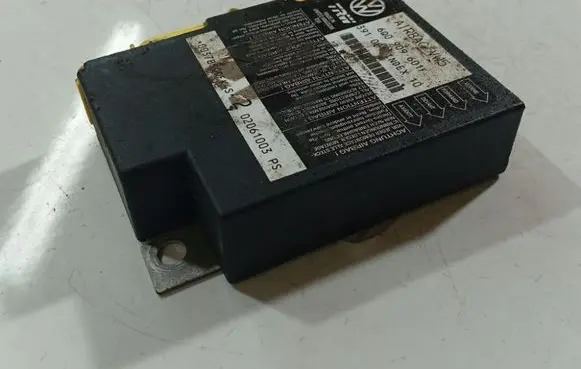 Volkswagen Polo IV 9N3 Airbag control unit/module 6Q0909601F