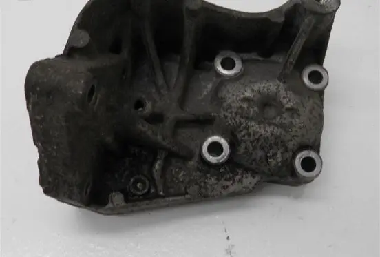 Iveco Daily 3rd gen Power steering pump mounting bracket 