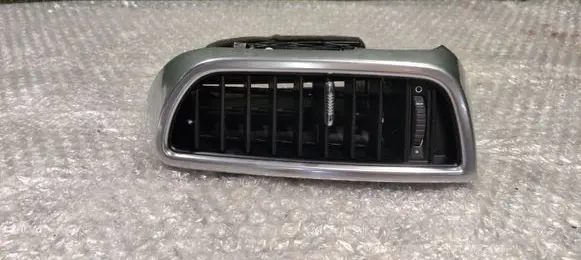 Porsche Cayenne (92A) Dashboard side air vent grill/cover trim 7P5819728A