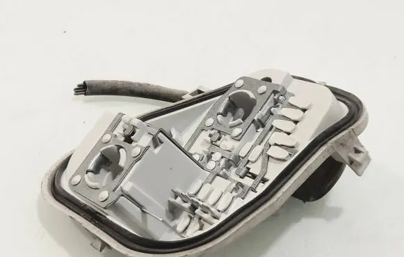 Audi A6 S6 C6 4F Tail light bulb cover holder 4F9945222C