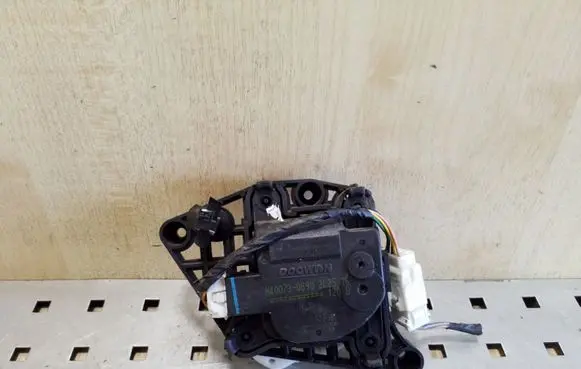 KIA Rio Air flap motor/actuator H400730890