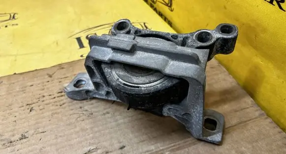 Ford Escape III Engine mount vacuum valve CV616F012 AV616F012