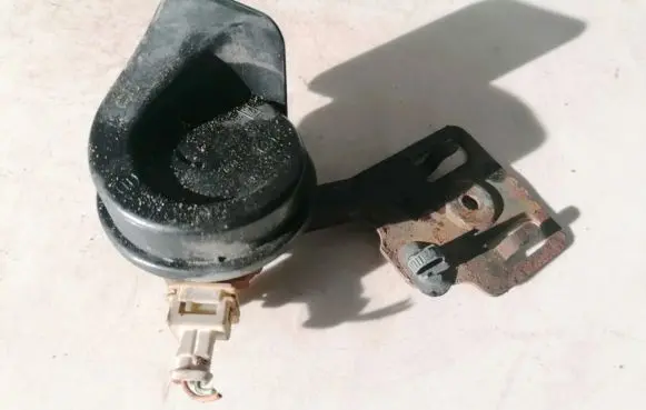 Peugeot Partner Horn signal 703881157
