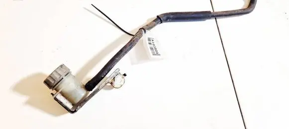 Brake fluid reservoir