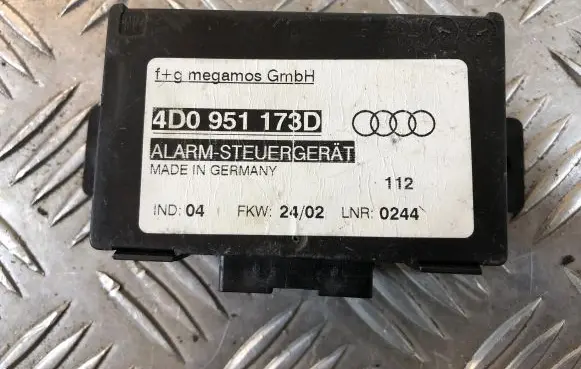 Audi A6 S6 C5 4B Alarm control unit/module 4D0951173D