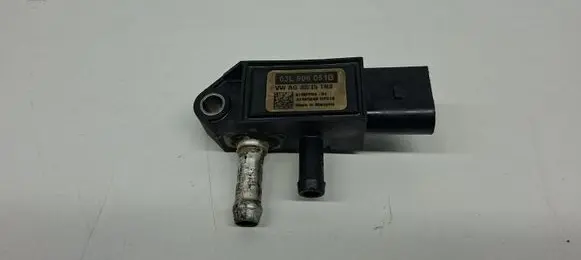 Skoda Superb B8 (3V) Exhaust gas pressure sensor 03L906051B