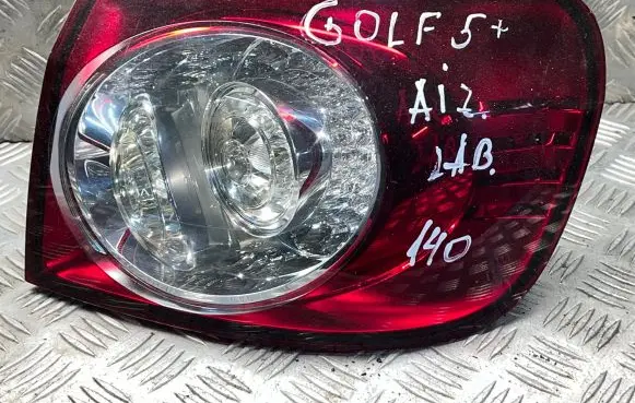 Volkswagen Golf V Rear/tail lights 5M0945096N 89033608