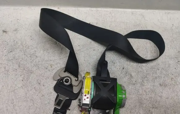 Toyota Verso Front seatbelt