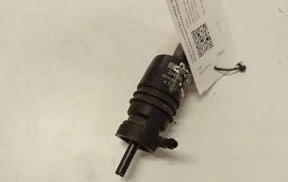 Opel Antara Windscreen/windshield washer pump 13250356 3240115