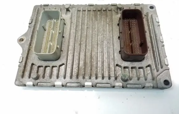 Chrysler Town & Country V Engine control unit/module P05150657AA P68070460AD