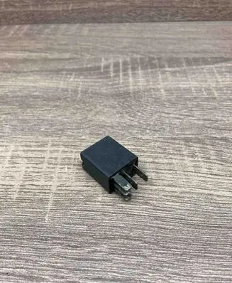 Renault Trafic I Other relay 7700414484