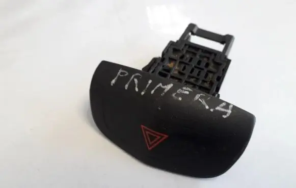 Nissan Primera Hazard light switch niles06016