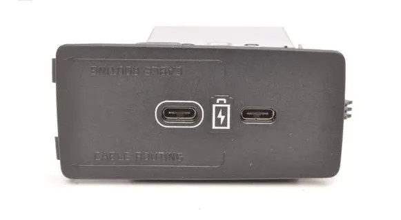 Volvo V60 USB socket connector 32375814