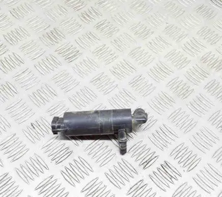Land Rover Discovery Windscreen/windshield washer pump