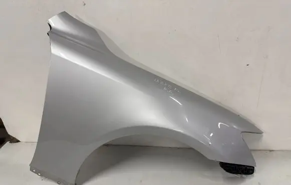 Lexus IS 220D-250-350 Fender 5380153060 53801-53130