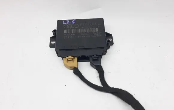 Audi Q7 4L Parking PDC control unit/module 4F0919283F