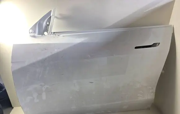 Tesla Model Y Front door 149353700D