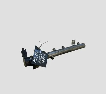 Mercedes-Benz E W211 Fuel main line pipe A6420700495 10030371 200530